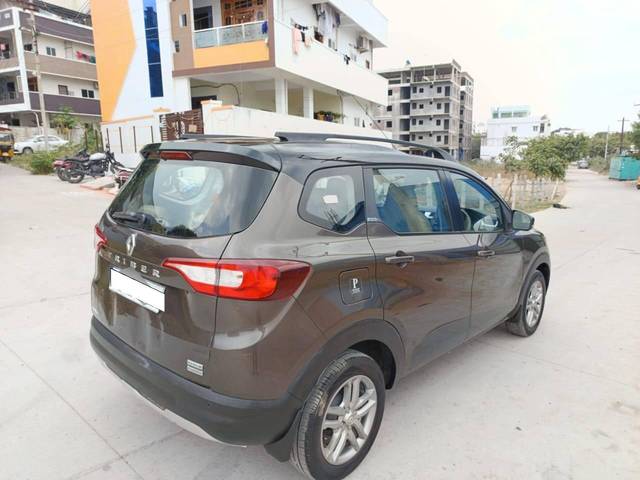 https://images10.gaadi.com/usedcar_image/4247488/original/processed_b19e62c6b5ecc809dfbe0f028f822c2b.jpg?imwidth=6402