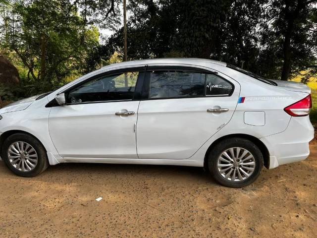 https://images10.gaadi.com/usedcar_image/4247503/original/processed_95179467-7c83-4c1c-a33f-5de0e03005a3.jpg?imwidth=6402