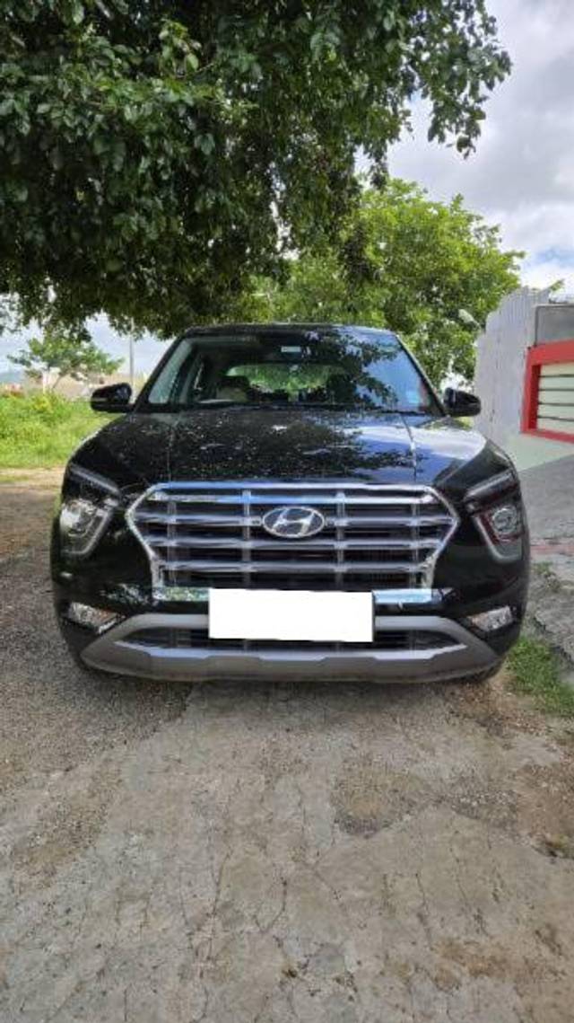 https://images10.gaadi.com/usedcar_image/4247516/original/processed_88fac895-9f10-4f5d-be6a-da06ad521751.jpg?imwidth=6402