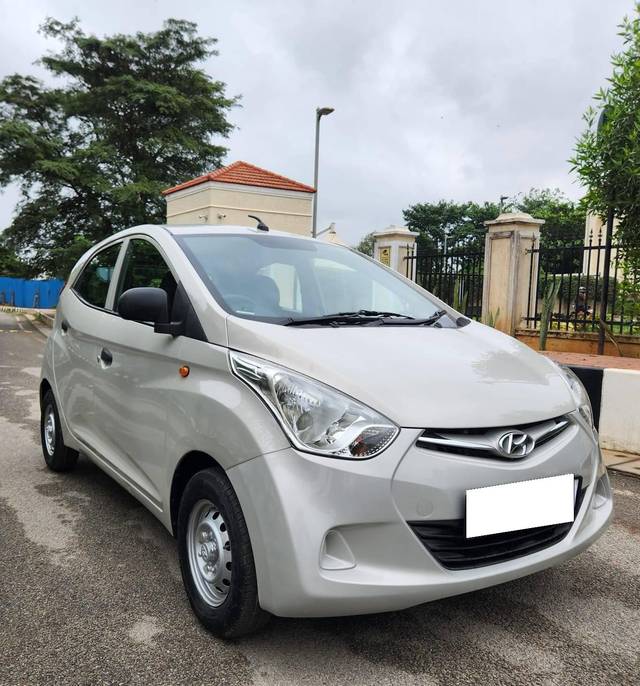 https://images10.gaadi.com/usedcar_image/4247564/original/processed_0e9cef46c36429ce2ccc2f6ffeef4e09.jpg?imwidth=6400