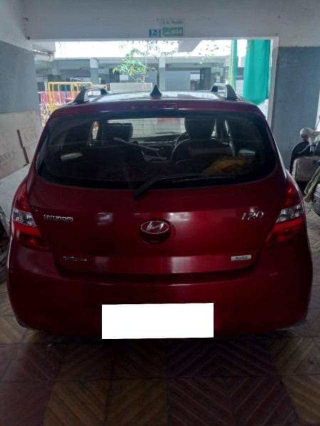 https://images10.gaadi.com/usedcar_image/4247608/original/927fdc1c32c702e6e7917b83f7fc460d.jpeg?imwidth=6401