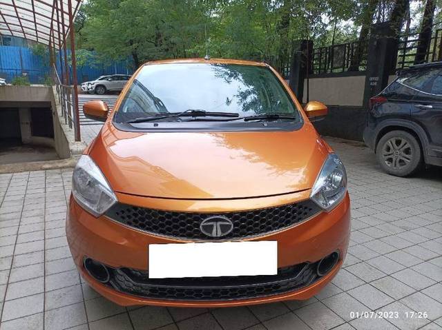 https://images10.gaadi.com/usedcar_image/4247640/original/c5cfff50de8f868f7c45dfffdc6187d3.jpg?imwidth=6400