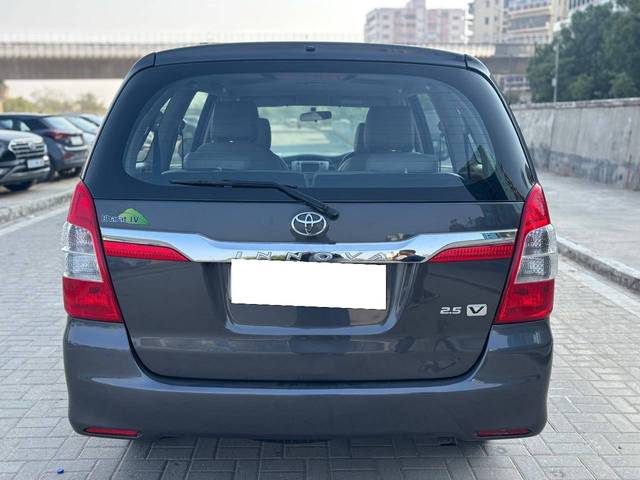 https://images10.gaadi.com/usedcar_image/4247712/original/processed_c80c77e648966baf64cd606f18cb6c63.jpg?imwidth=6402