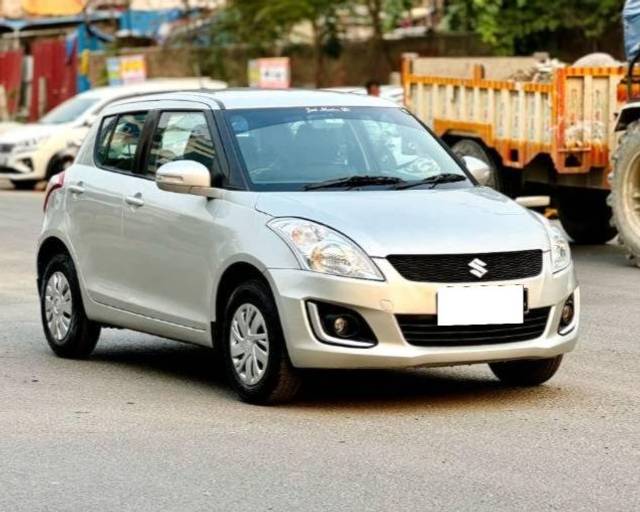 https://images10.gaadi.com/usedcar_image/4247730/original/processed_579277e943a96d8ff1fb8c9e37daaaaf.jpg?imwidth=6400