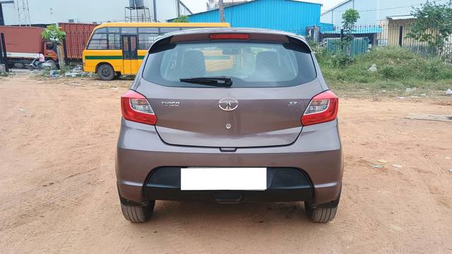 https://images10.gaadi.com/usedcar_image/4247743/original/processed_399650d95c8f53c6bacf6b51d919ca32.jpg?imwidth=6401