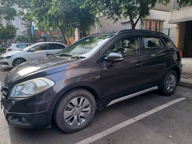 https://images10.gaadi.com/usedcar_image/4247816/original/49ba1a127a8595cf9b7aa06f88fd27e5.jpg?imwidth=6402