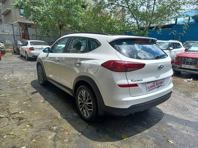 https://images10.gaadi.com/usedcar_image/4247900/original/processed_4b0bcd0918b76687193b0fc80fd68524.jpg?imwidth=6402