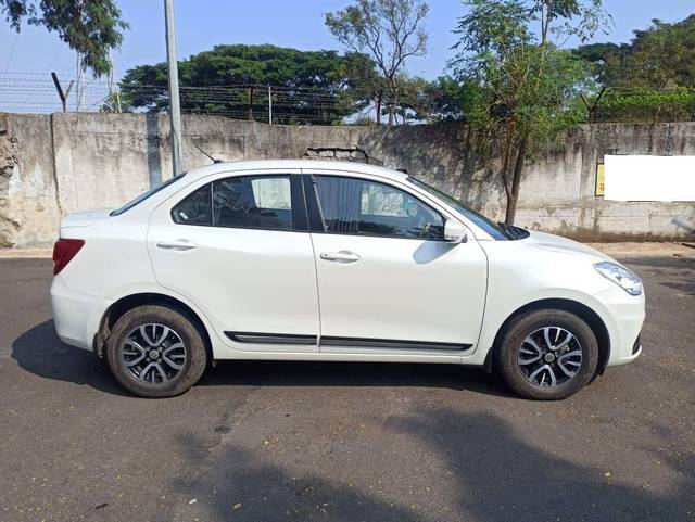 https://images10.gaadi.com/usedcar_image/4247915/original/processed_293c8327c93ab00829bb54867288d936.jpg?imwidth=6401