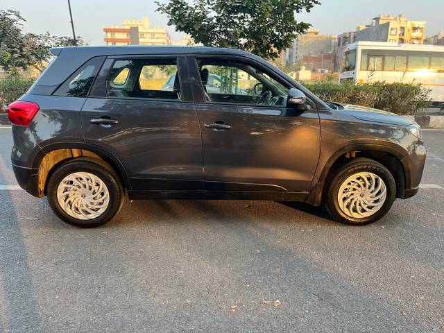 https://images10.gaadi.com/usedcar_image/4247982/original/processed_4fc6ac2a032237cad39925258213c417.jpg?imwidth=6401