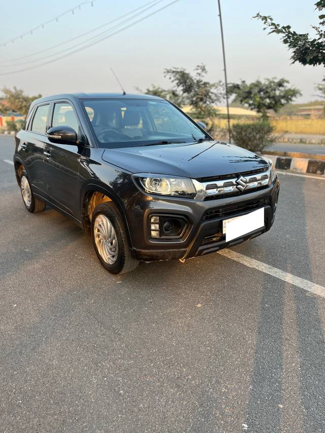 https://images10.gaadi.com/usedcar_image/4247982/original/processed_63c2f477e74148a68f4fe525ae9d71ae.jpg?imwidth=6400