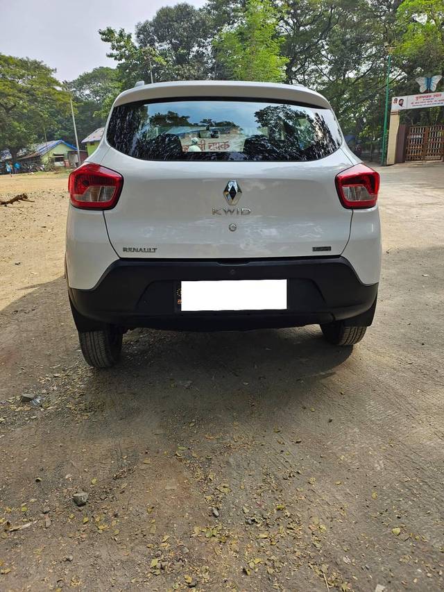 https://images10.gaadi.com/usedcar_image/4247988/original/processed_ed7d8e52283bc6d6b62984794185254d.jpg?imwidth=6401