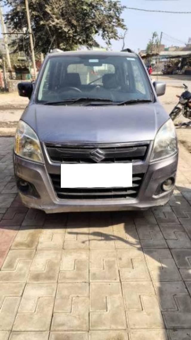 https://images10.gaadi.com/usedcar_image/4248010/original/processed_7e17ba1d-217b-42b4-9ac4-8e7bb9b07714.jpg?imwidth=6400