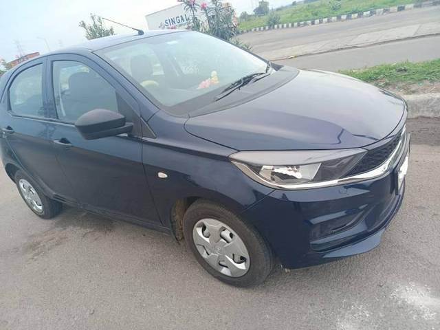 https://images10.gaadi.com/usedcar_image/4248124/original/processed_c0927437-d093-43d8-a77d-55add511c427.jpeg?imwidth=6400