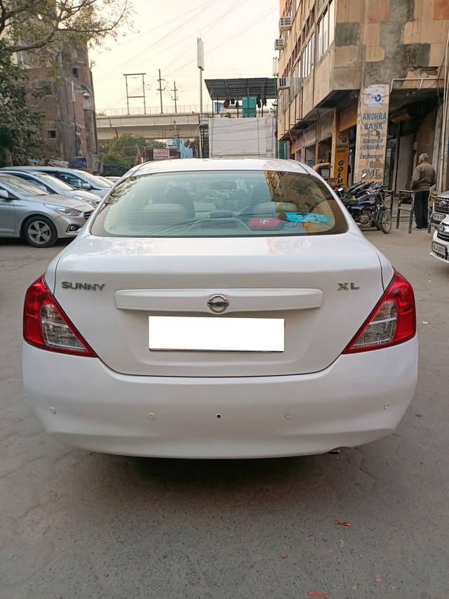 https://images10.gaadi.com/usedcar_image/4248188/original/processed_78ba278fcbdc07f63b5b2eeb9f549b7e.jpg?imwidth=6401