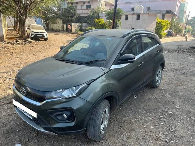 https://images10.gaadi.com/usedcar_image/4248218/original/processed_7fb6c602-aafa-4705-8122-dda34ad6d452.jpg?imwidth=6402