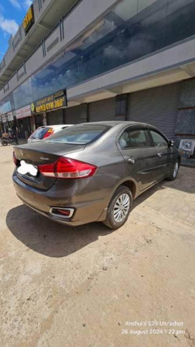 https://images10.gaadi.com/usedcar_image/4248249/original/processed_baa12fed-2ee2-44dc-aa5d-81be97dea975.jpg?imwidth=6400