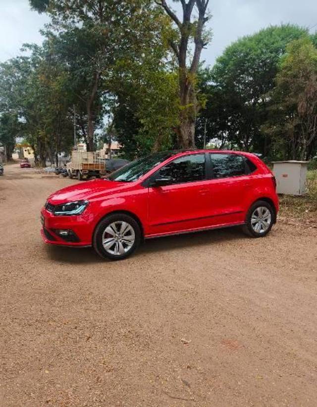 https://images10.gaadi.com/usedcar_image/4248319/original/processed_f28d6104-e767-401f-add9-39afbb745620.jpg?imwidth=6402