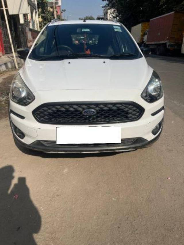 https://images10.gaadi.com/usedcar_image/4248491/original/55706f8d48e7932b543c35ba6789aeb0.jpg?imwidth=6400