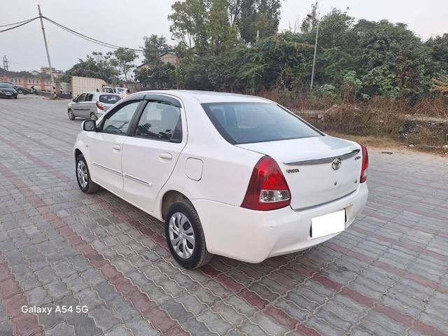 https://images10.gaadi.com/usedcar_image/4248573/original/processed_16f903545176991debe25eaea3849223.jpg?imwidth=6402