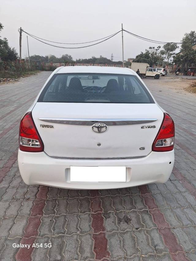 https://images10.gaadi.com/usedcar_image/4248573/original/processed_f57f1d7ec61c4fed4fda25ba46b4454c.jpg?imwidth=6401