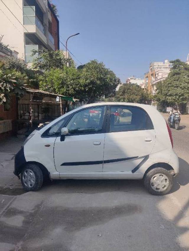 https://images10.gaadi.com/usedcar_image/4248616/original/684e9c5ce56a163ab61aca44f411ec67.jpg?imwidth=6402