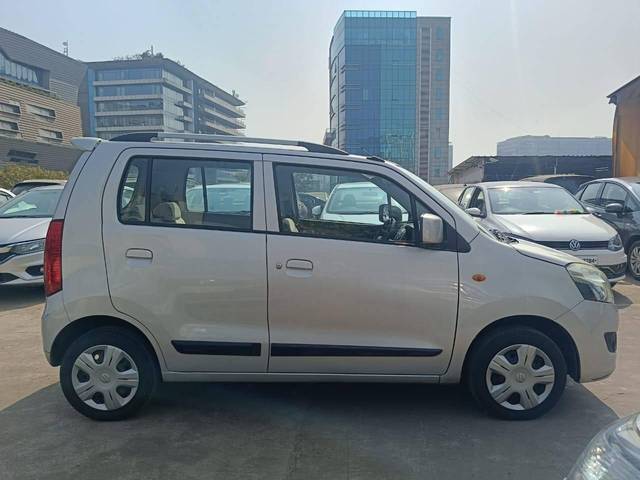 https://images10.gaadi.com/usedcar_image/4248709/original/processed_bb6249ef17528abcfdc378f450ae4a6a.jpg?imwidth=6401