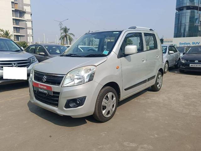 https://images10.gaadi.com/usedcar_image/4248709/original/processed_e40abe3917f67ccae7c6266e7ef3fb6d.jpg?imwidth=6400