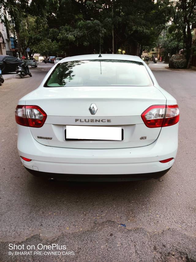 https://images10.gaadi.com/usedcar_image/4248715/original/processed_01cba0f51c81a1d2b60b1e70bf89e991.jpg?imwidth=6402