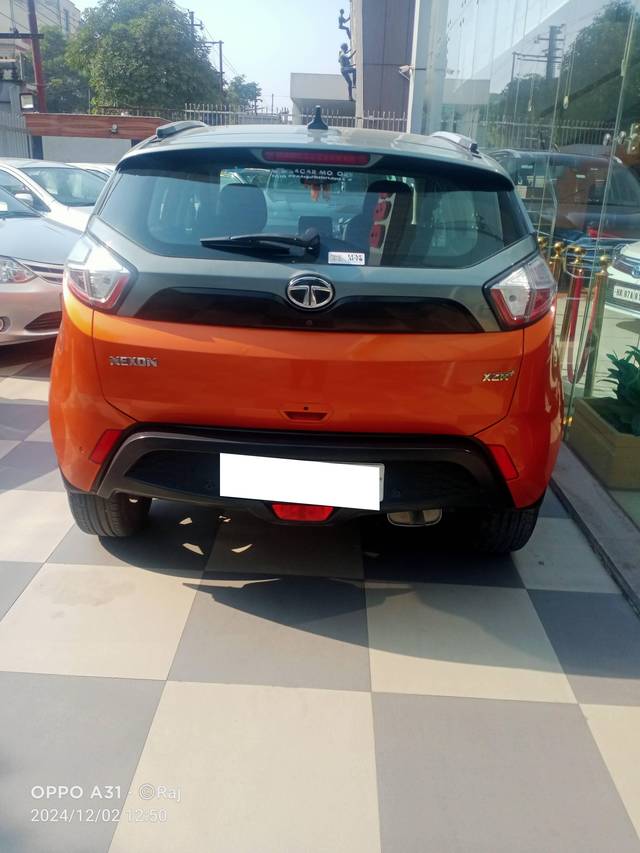 https://images10.gaadi.com/usedcar_image/4248740/original/processed_10c83837b9de35d0f341cb55e5a842da.jpg?imwidth=6401