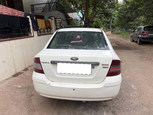 https://images10.gaadi.com/usedcar_image/4248755/original/254beb16ead181d59aa937baaf973a3c.jpg?imwidth=6401