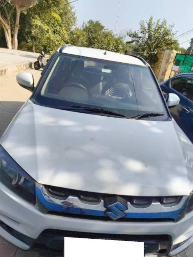 https://images10.gaadi.com/usedcar_image/4248788/original/processed_013c9400-b449-44b4-b4c7-8c9eadc38758.jpg?imwidth=6401