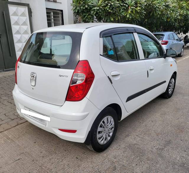 https://images10.gaadi.com/usedcar_image/4248919/original/processed_7f55c1b92c421d508a845ccf493c0f23.jpg?imwidth=6402