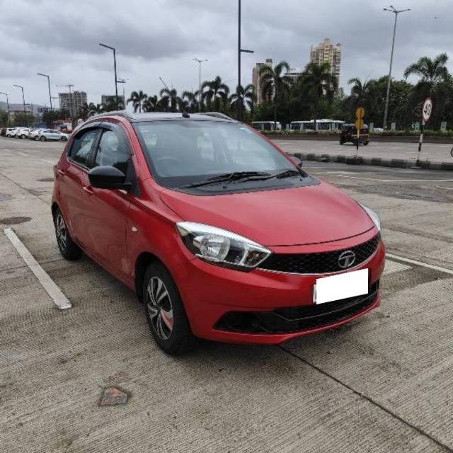 https://images10.gaadi.com/usedcar_image/4248934/original/processed_1f84017f-4c6d-4b74-876a-3db102786957.jpg?imwidth=6400