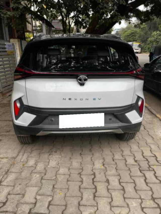 https://images10.gaadi.com/usedcar_image/4248950/original/fc04c503fc890c52e0bf72ab81ec18ef.jpeg?imwidth=6401