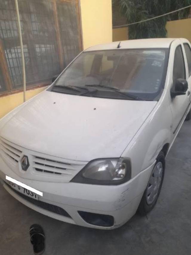 https://images10.gaadi.com/usedcar_image/4249023/original/processed_e05836b7-c00e-4ca6-bfd3-bfe0795ee48e.jpg?imwidth=6400