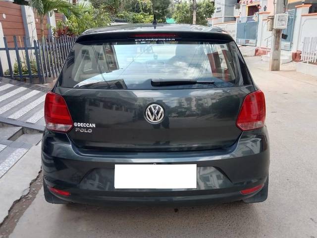 https://images10.gaadi.com/usedcar_image/4249159/original/processed_f9a367556090a93b950b449158190057.jpg?imwidth=6401