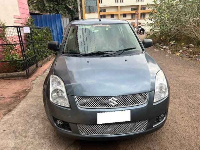 https://images10.gaadi.com/usedcar_image/4249196/original/processed_0a366441-5ea7-488c-bac1-5fd4df14cb8e.jpg?imwidth=6402