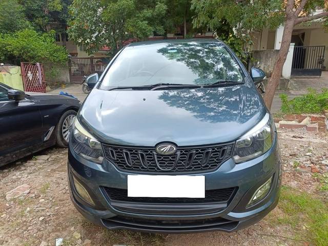 https://images10.gaadi.com/usedcar_image/4249256/original/processed_60809fee108a239eb934f93f857331b7.jpg?imwidth=6400