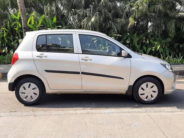 https://images10.gaadi.com/usedcar_image/4249258/original/processed_0770746d697819eec1c7b12cadacfee1.jpg?imwidth=6401