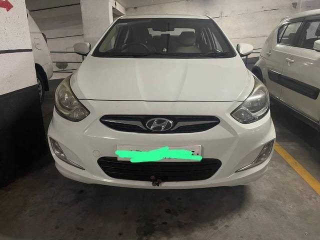 https://images10.gaadi.com/usedcar_image/4249259/original/processed_28a54874-f380-4671-8df1-473139ea073e.jpg?imwidth=6402