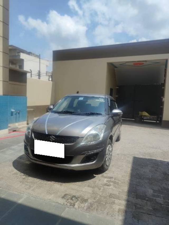 https://images10.gaadi.com/usedcar_image/4249368/original/processed_2bbd4ee0-b2fe-4a61-8bfb-16a8d2cd6e9d.jpg?imwidth=6402