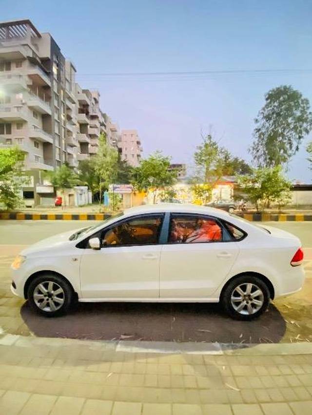 https://images10.gaadi.com/usedcar_image/4249424/original/250a2b83d587933a5529195d26ff130b.jpg?imwidth=6400