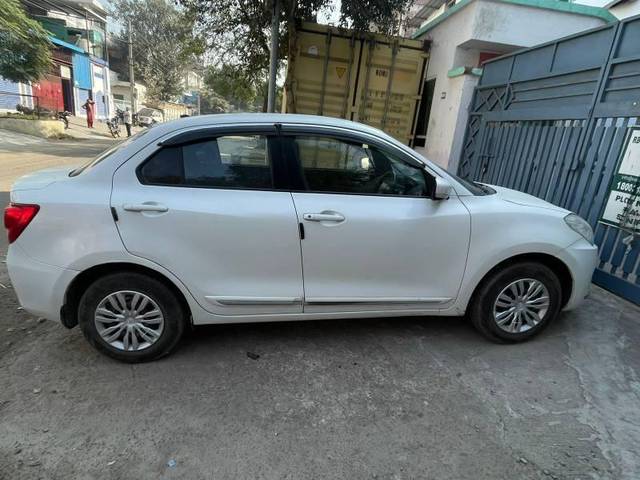 https://images10.gaadi.com/usedcar_image/4249458/original/processed_f1f0e500-d64b-4065-8c70-f708fd944154.jpg?imwidth=6402