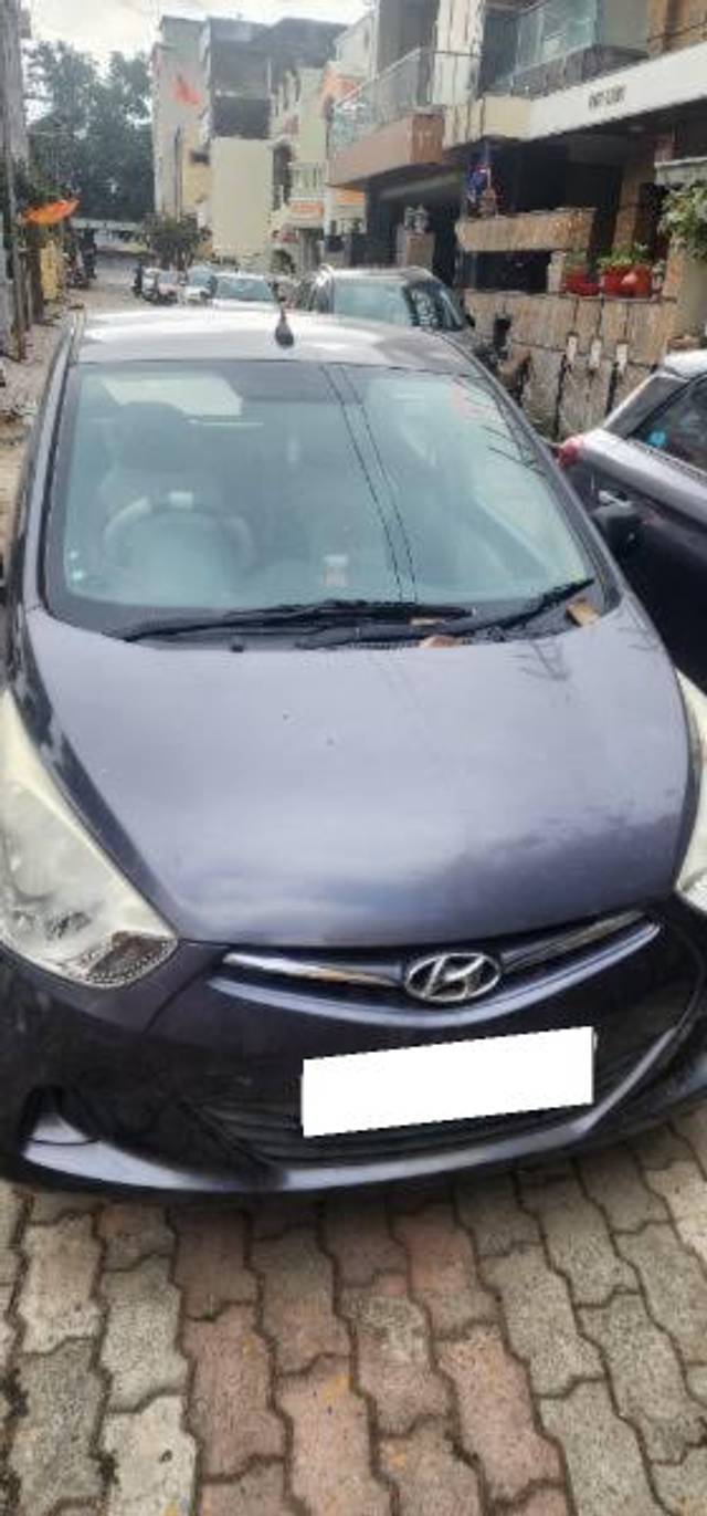 https://images10.gaadi.com/usedcar_image/4249470/original/processed_7ab48353-c858-4023-8ae6-8009f802a0e6.jpg?imwidth=6400