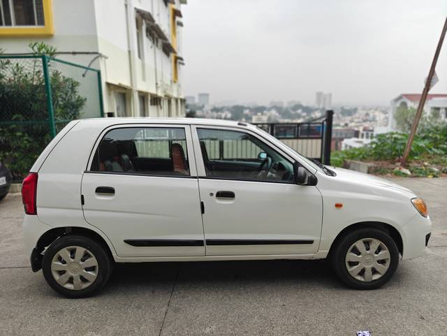 https://images10.gaadi.com/usedcar_image/4249521/original/ae29154cf6ff849bf2503d13bfc52844.jpg?imwidth=6401