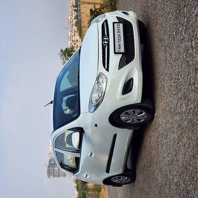 https://images10.gaadi.com/usedcar_image/4249567/original/processed_cb914d78aed7938c312b466236eab6bb.jpg?imwidth=6402