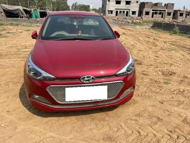 https://images10.gaadi.com/usedcar_image/4249588/original/processed_c4f019f6-6678-4195-9142-2ea9caa8f374.jpg?imwidth=6402