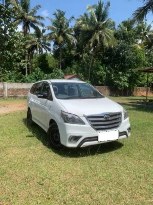 https://images10.gaadi.com/usedcar_image/4249723/original/processed_4fbba337-6d64-4e5c-9c57-9d9f381116fd.jpeg?imwidth=6401