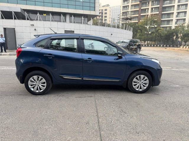 https://images10.gaadi.com/usedcar_image/4249776/original/processed_af027c67e19d27127b2b811b5dfb00e8.jpg?imwidth=6401