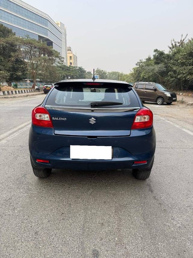 https://images10.gaadi.com/usedcar_image/4249776/original/processed_f4f259a5cb5eae77239b434e6f38af06.jpg?imwidth=6402